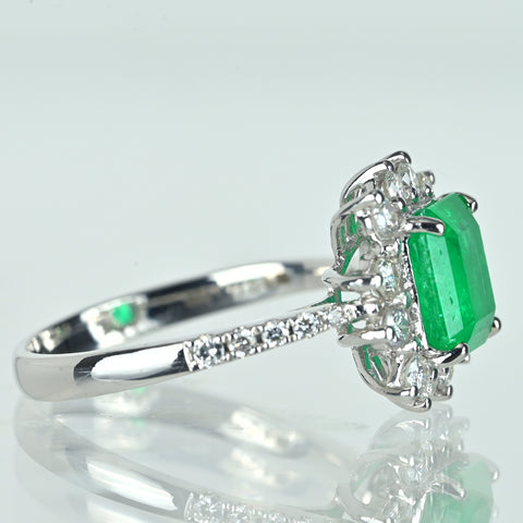 【中古】 K18WG EMERALDエメラルドリング E1.77ct D0.55ct 3.9g #14