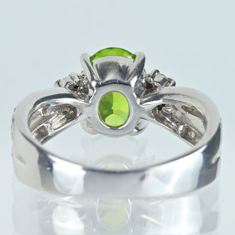 【中古】PT900 PERIDOTペリドットリング P2.31ct D0.35ct 8.5g #12.5