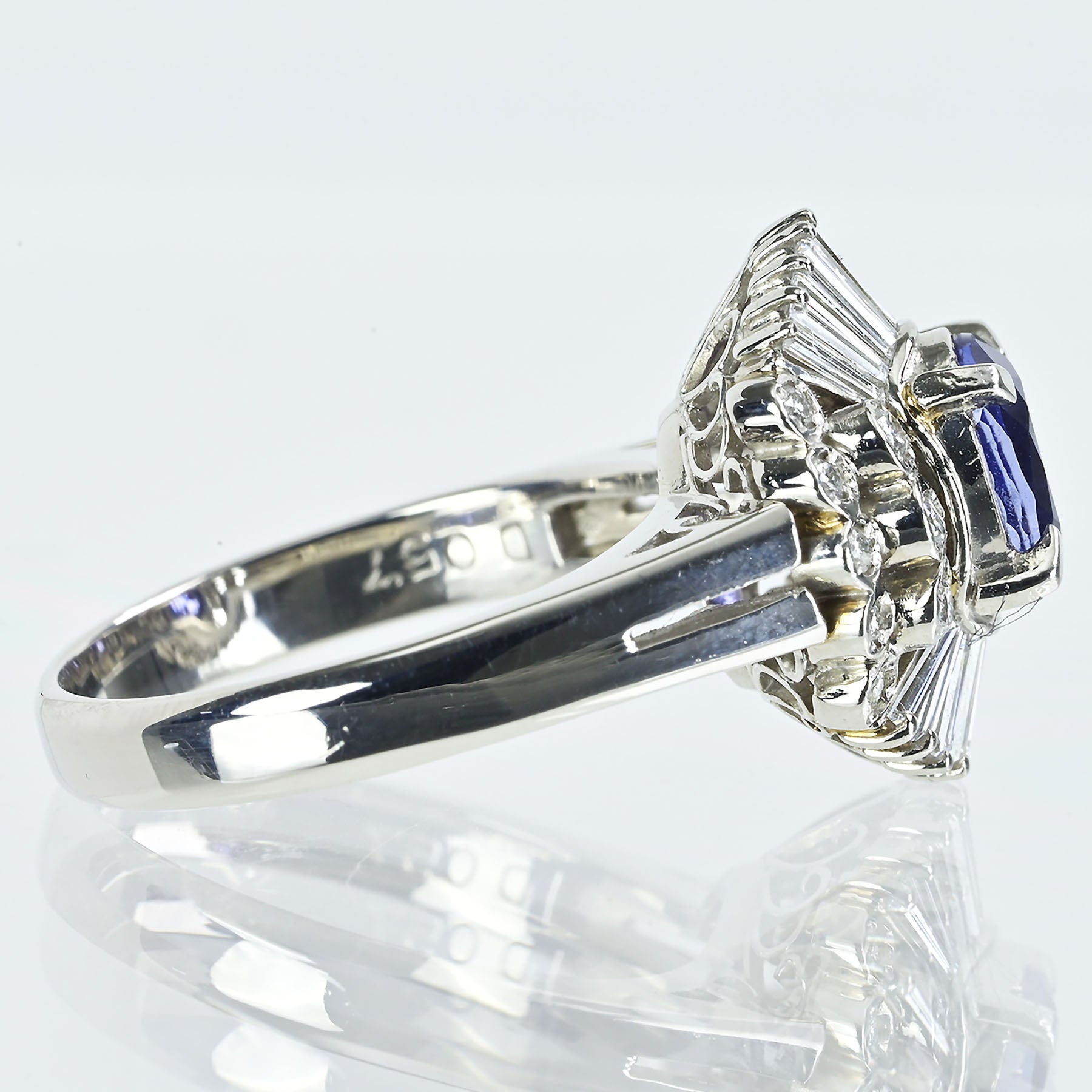 中古】PT900 SAPPHIREサファイアリング S1.90ct D0.57ct 日宝協ｿ 7.9g