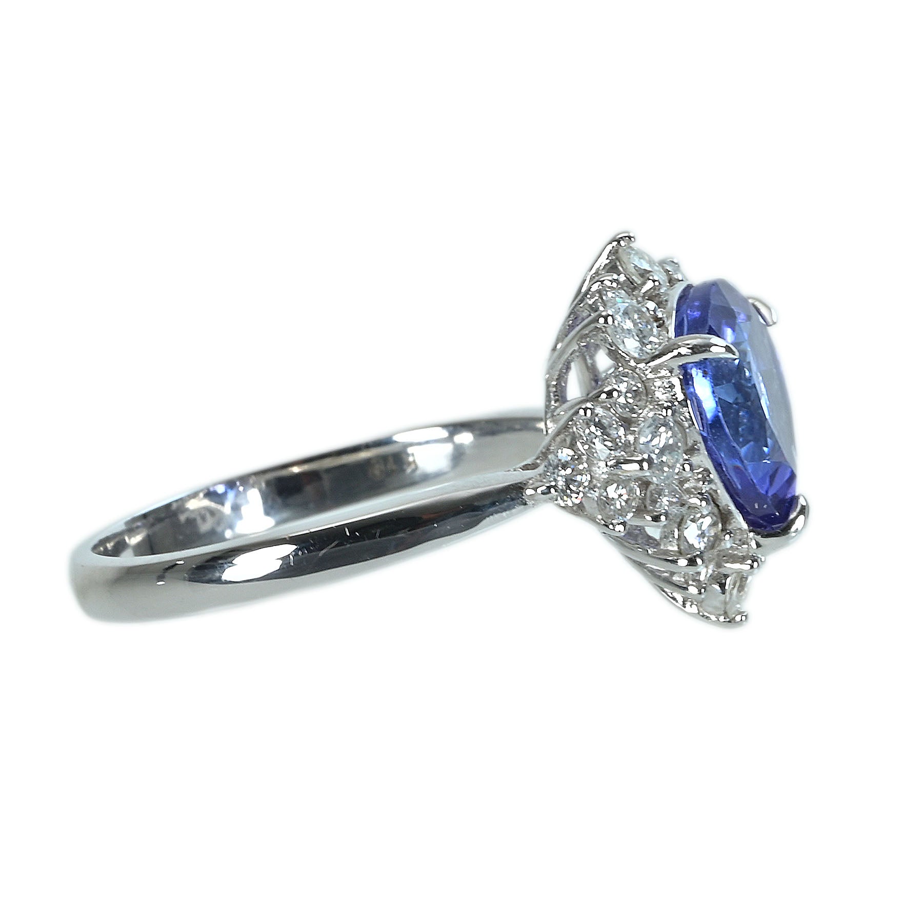 美品 K18WG タンザナイト合計2.11ct デザイン リング 指輪 中古】K18WG TANZANITE タンザナイトリング T2.52ct D0.63ct 3.6g #13
