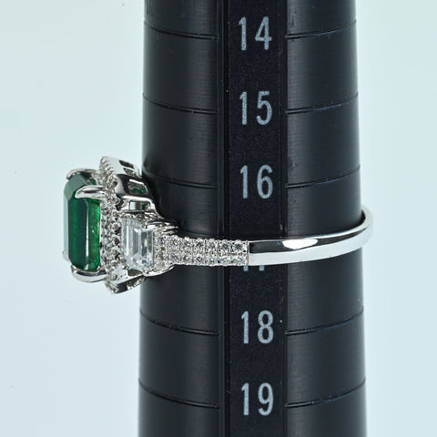 【中古】 K18WG EMERALD エメラルドリングE1.40ct D0.72ct 3.7g #16.5