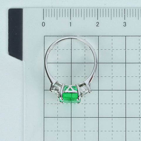 【中古】 K18WG EMERALD エメラルドリング E2.40ct D0.26ct 2.9g #13.5