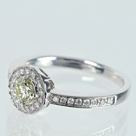 【中古】K18WG DIAMONDダイヤモンドリング 0.321ct D0.16ct 4.0g #14