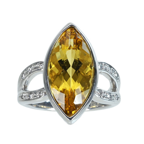 【中古】K18WG CITRINEシトリンリング C4.02ct D0.16ct 鑑別書付き 7.90g #8　