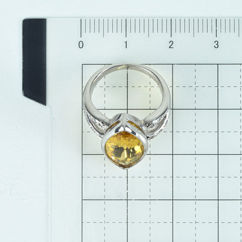 【中古】K18WG CITRINEシトリンリング C4.02ct D0.16ct 鑑別書付き 7.90g #8　