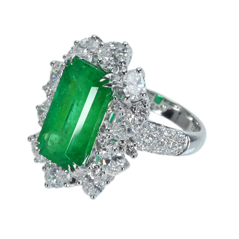 [Pre-owned] K18WG Emerald Ring E6.68ct D2.88ct 9.8g #15.5 