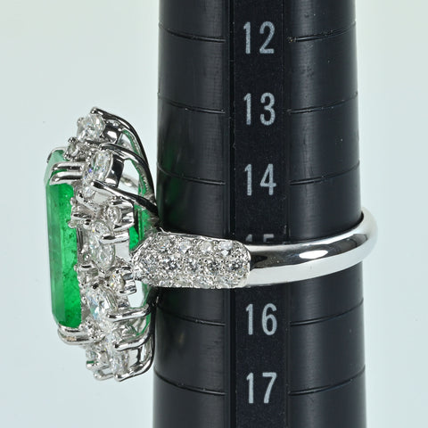 [Pre-owned] K18WG Emerald Ring E6.68ct D2.88ct 9.8g #15.5 