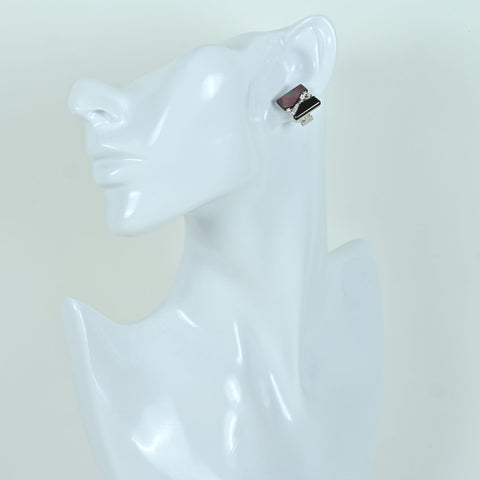 Pre-owned K18WG Onyx/Shell Earrings, D0.11ct, D0.11ct, 9.0g 