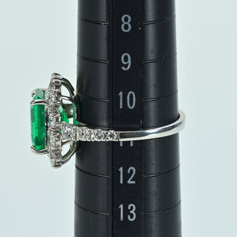【中古】PT900 EMERALDエメラルドリング E3.32ct D1.09ct 6.0g #11