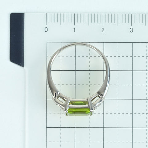 Pre-owned PT900 Peridot Ring, 2.40ct (P) x 0.06ct (D) with Certificate of Authenticity, 7.0g (P) #19 